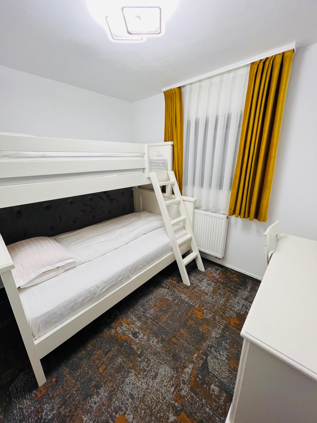 Cameră de familie de lux (11)