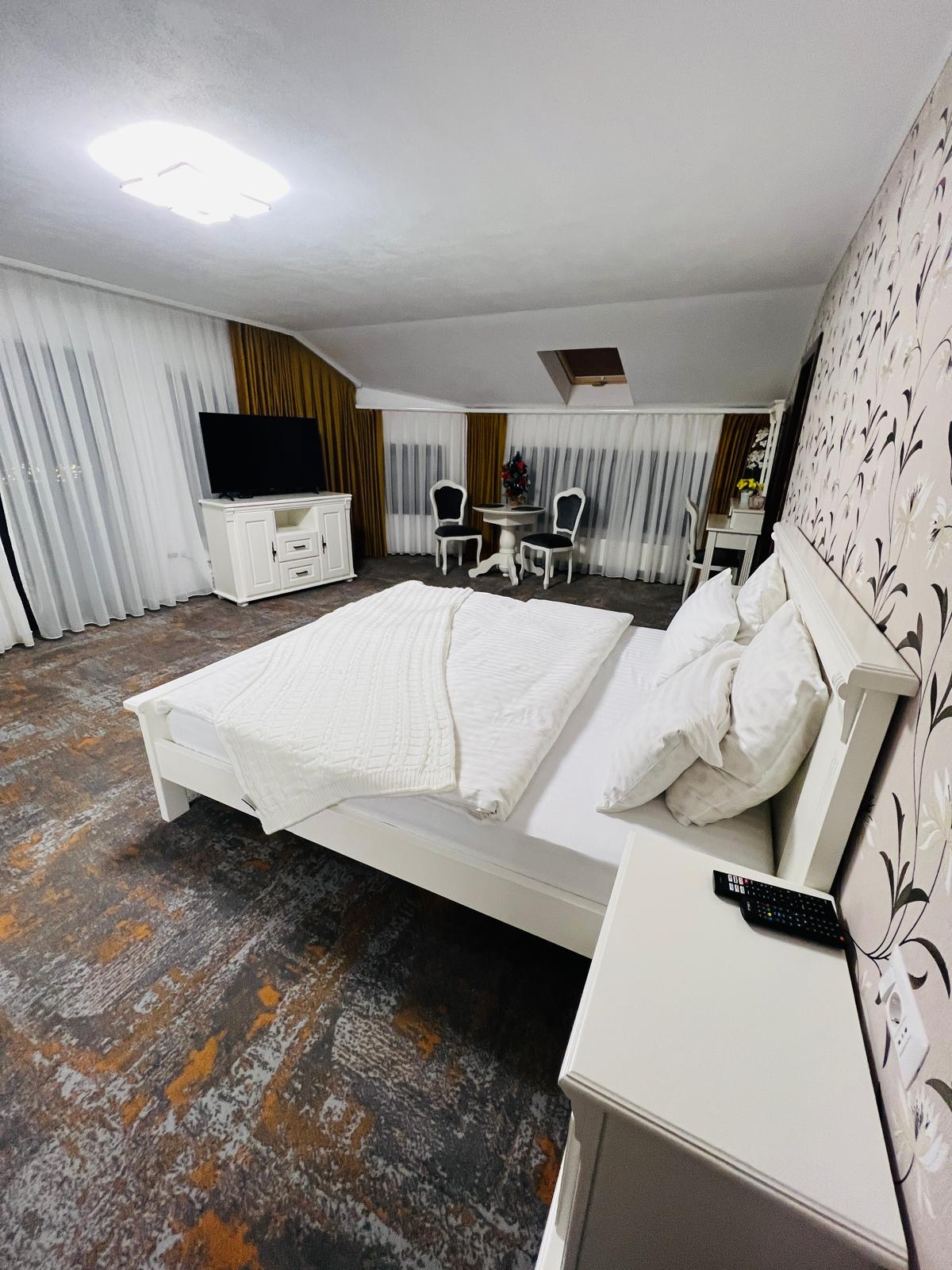 Cameră de familie de lux (8)